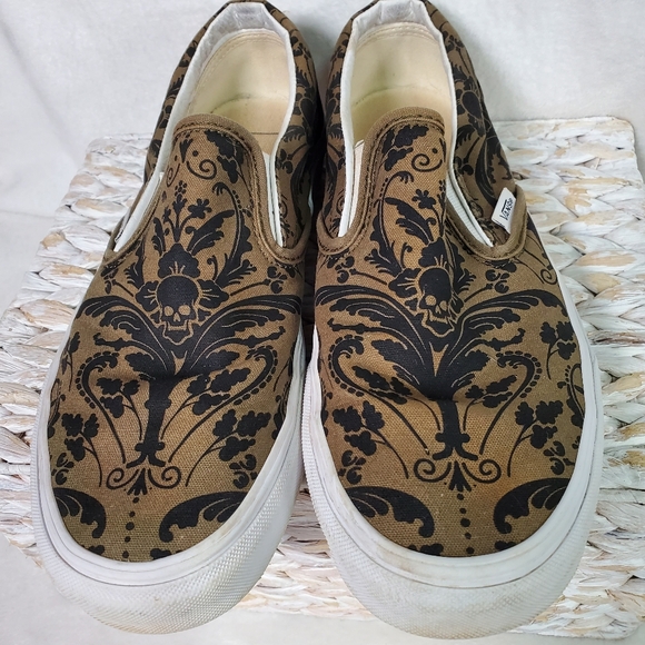 Vans Classic Slip On Skull Tapestry Grape Leaf Canvas Shoes Size 9 W Sz 10.5 EUC - Picture 1 of 7